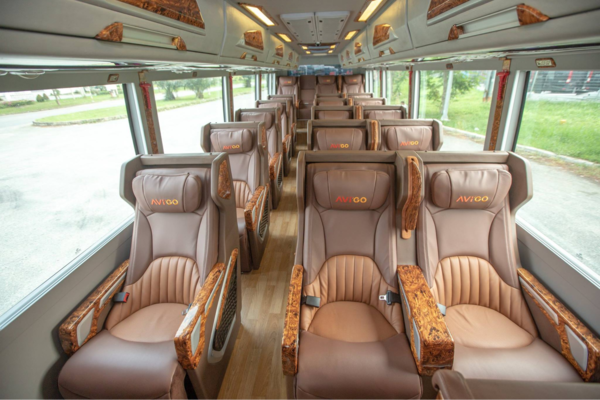 Hãng xe AVIGO Limousine đầu tư bài bản về dàn ghế, tiện nghi trên xe