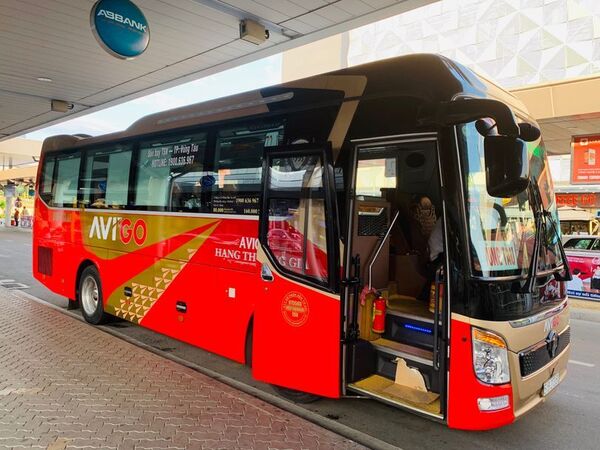  Hãng xe AVIGO sử dụng xe bus 19 chỗ cho tuyến từ sân bay về Vũng Tàu 
